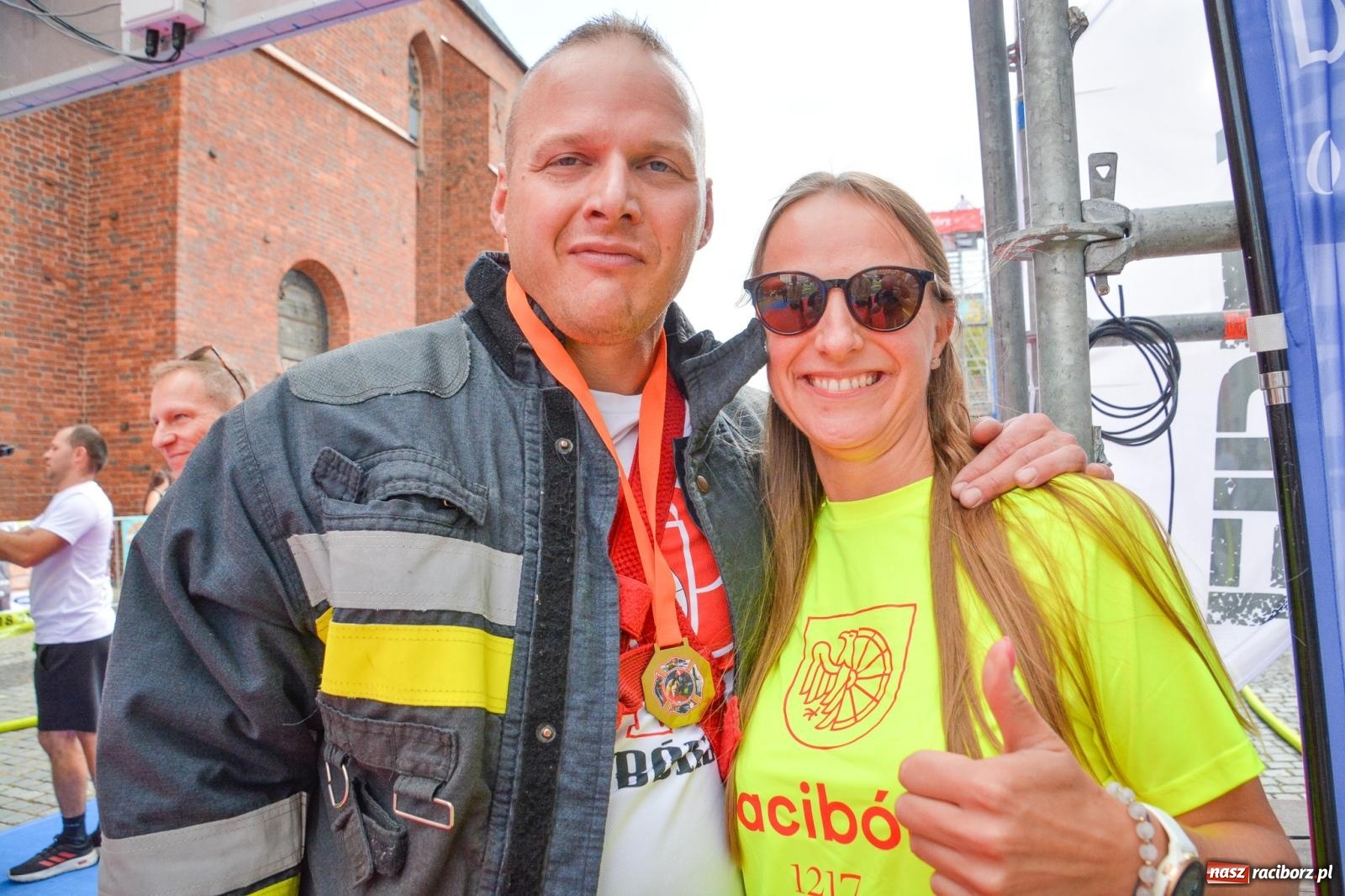 Zdjęcie w galerii na portalu naszraciborz.pl: Najtwardsi strażacy w akcji – siódma edycja Toughest Firefighter Racibórz na Placu Dominikańskim [FOTO i WIDEO] wiadomości z regionu