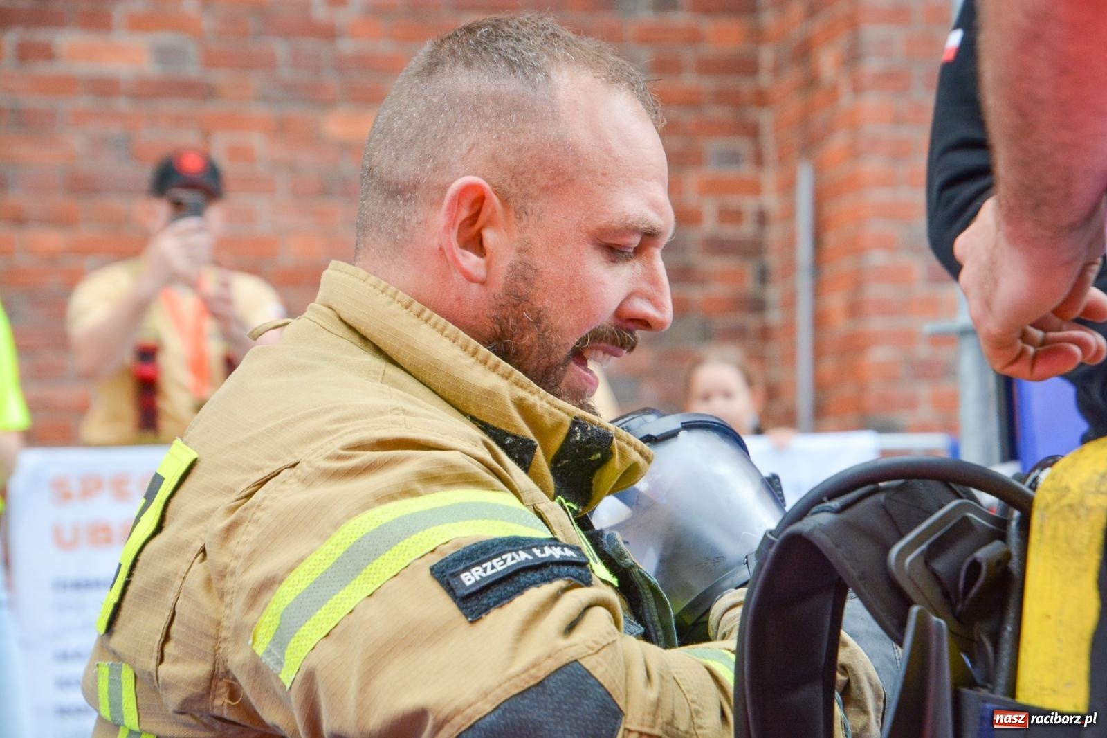 Zdjęcie w galerii na portalu naszraciborz.pl: Najtwardsi strażacy w akcji – siódma edycja Toughest Firefighter Racibórz na Placu Dominikańskim [FOTO i WIDEO] wiadomości z regionu