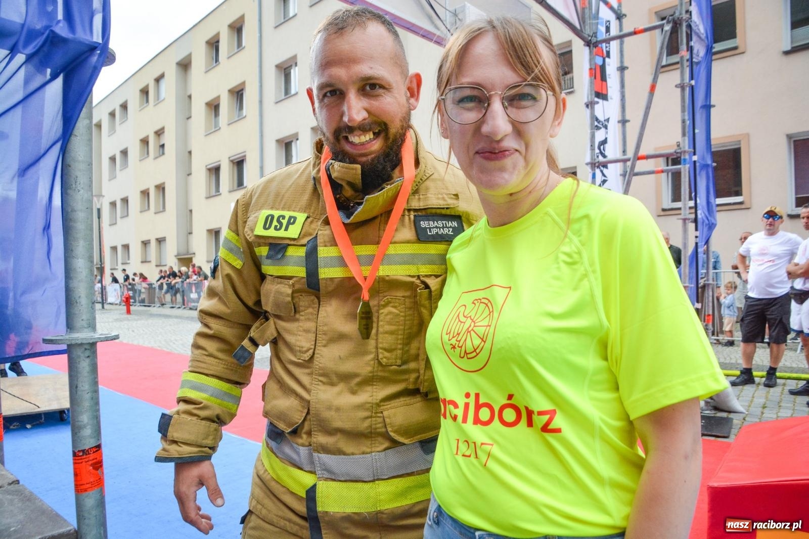 Zdjęcie w galerii na portalu naszraciborz.pl: Najtwardsi strażacy w akcji – siódma edycja Toughest Firefighter Racibórz na Placu Dominikańskim [FOTO i WIDEO] wiadomości z regionu