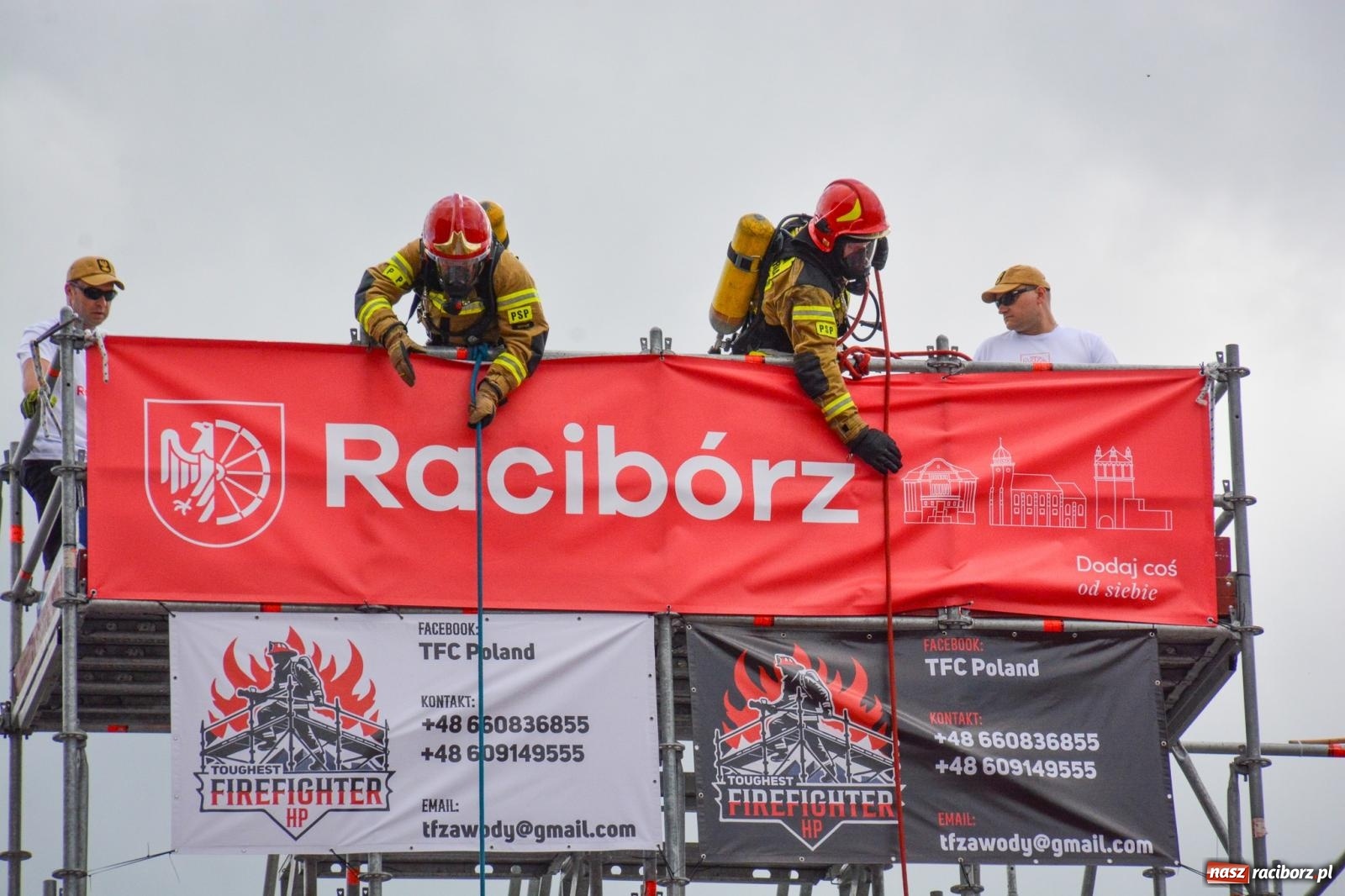Zdjęcie w galerii na portalu naszraciborz.pl: Najtwardsi strażacy w akcji – siódma edycja Toughest Firefighter Racibórz na Placu Dominikańskim [FOTO i WIDEO] wiadomości z regionu