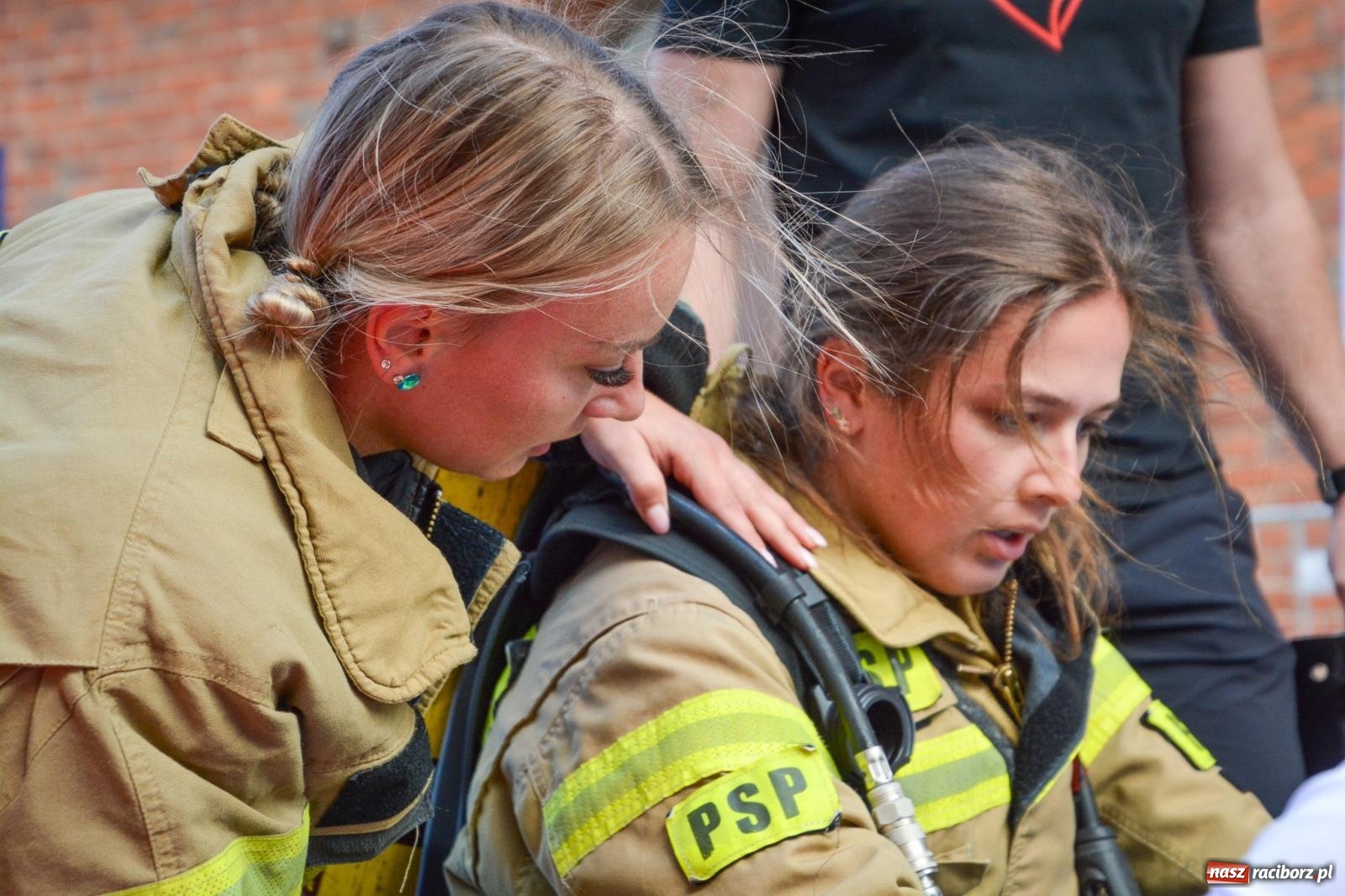 Zdjęcie w galerii na portalu naszraciborz.pl: Najtwardsi strażacy w akcji – siódma edycja Toughest Firefighter Racibórz na Placu Dominikańskim [FOTO i WIDEO] wiadomości z regionu