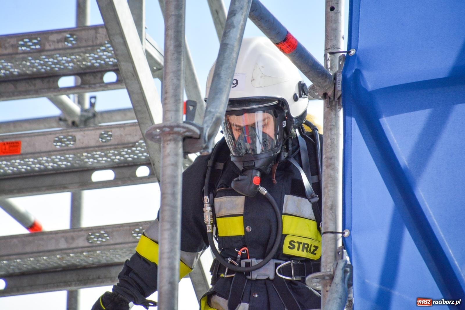 Zdjęcie w galerii na portalu naszraciborz.pl: Najtwardsi strażacy w akcji – siódma edycja Toughest Firefighter Racibórz na Placu Dominikańskim [FOTO i WIDEO] wiadomości z regionu