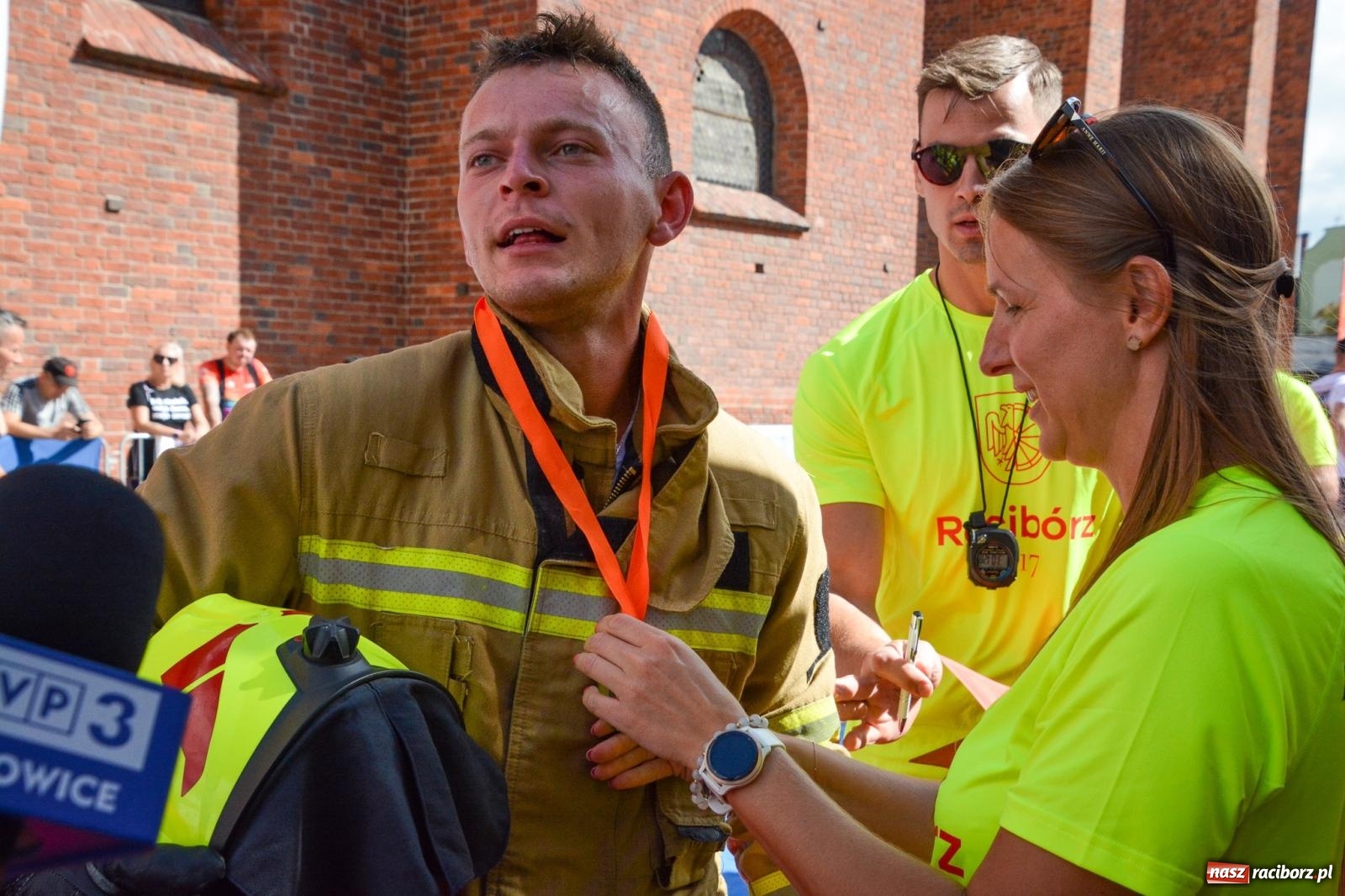 Zdjęcie w galerii na portalu naszraciborz.pl: Najtwardsi strażacy w akcji – siódma edycja Toughest Firefighter Racibórz na Placu Dominikańskim [FOTO i WIDEO] wiadomości z regionu