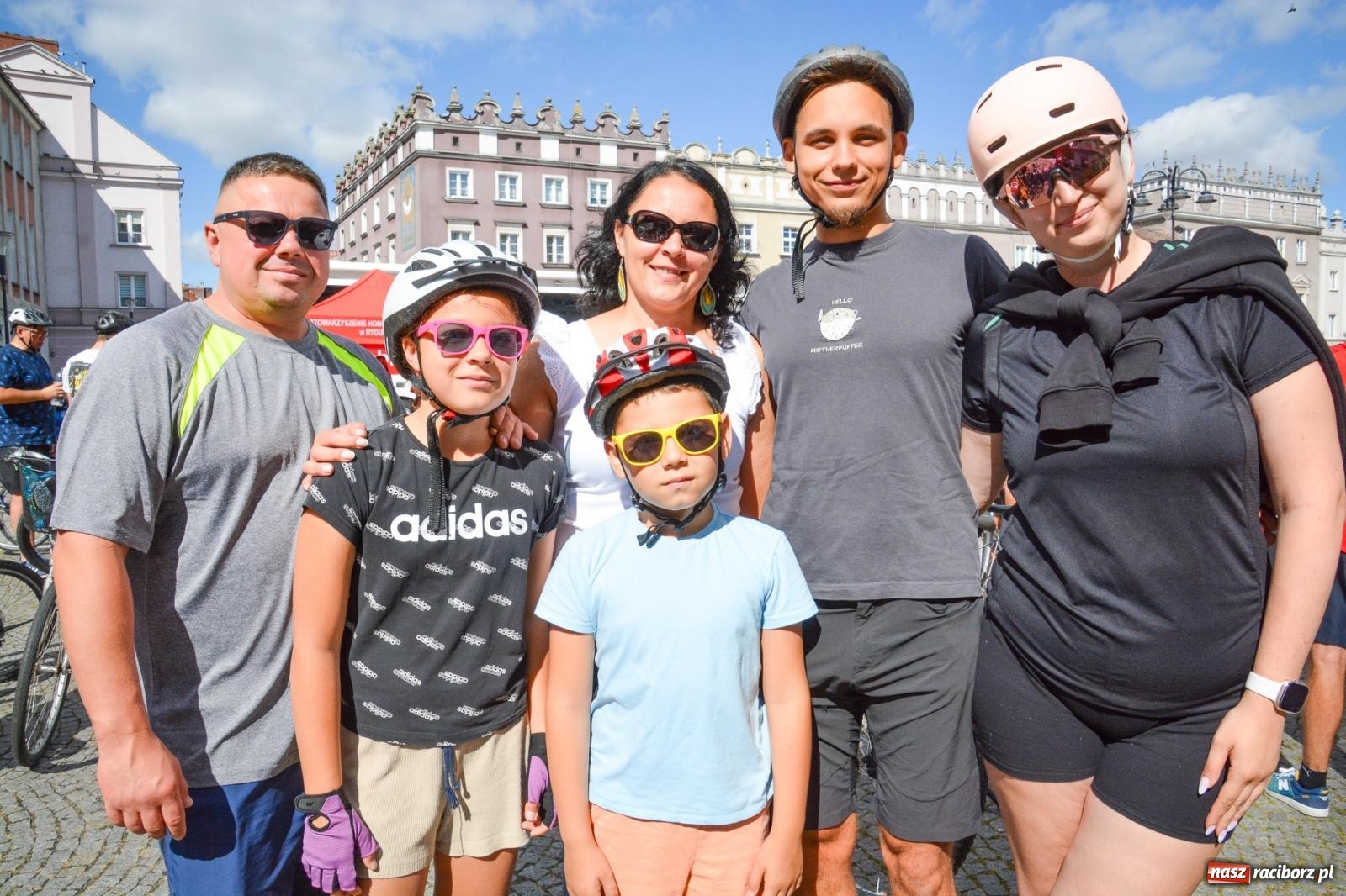 Zdjęcie w galerii na portalu naszraciborz.pl: Rodzinny rajd rowerowy w Raciborzu w hołdzie poległym strażakom [FOTO i WIDEO] wiadomości z regionu