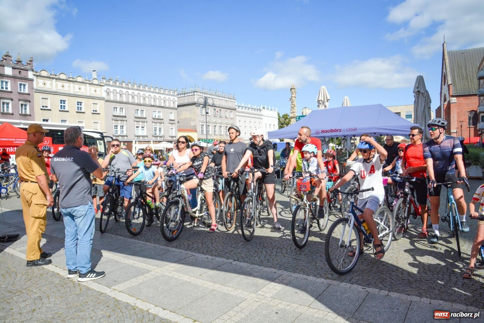 Zdjęcie w galerii na portalu naszraciborz.pl: Rodzinny rajd rowerowy w Raciborzu w hołdzie poległym strażakom [FOTO i WIDEO] wiadomości z regionu