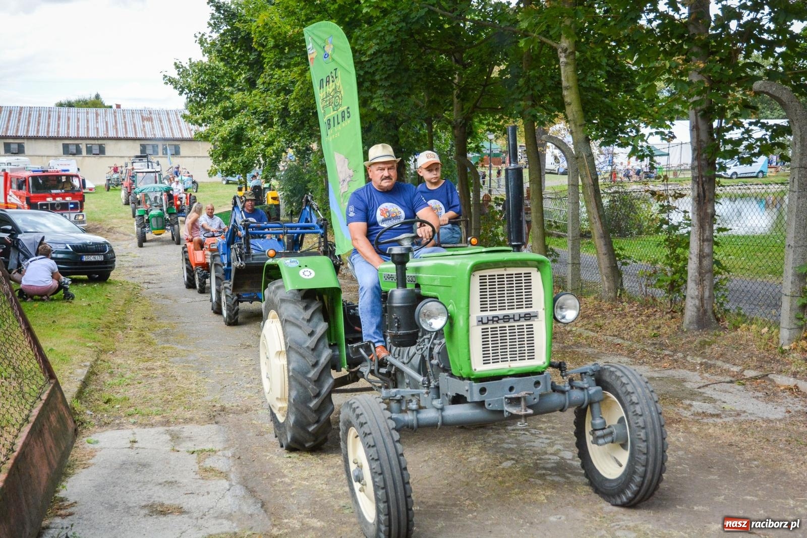Zdjęcie w galerii na portalu naszraciborz.pl: Gra o plon, czyli parada maszyn rolniczych w Krowiarkach [FOTO i WIDEO] wiadomości z regionu