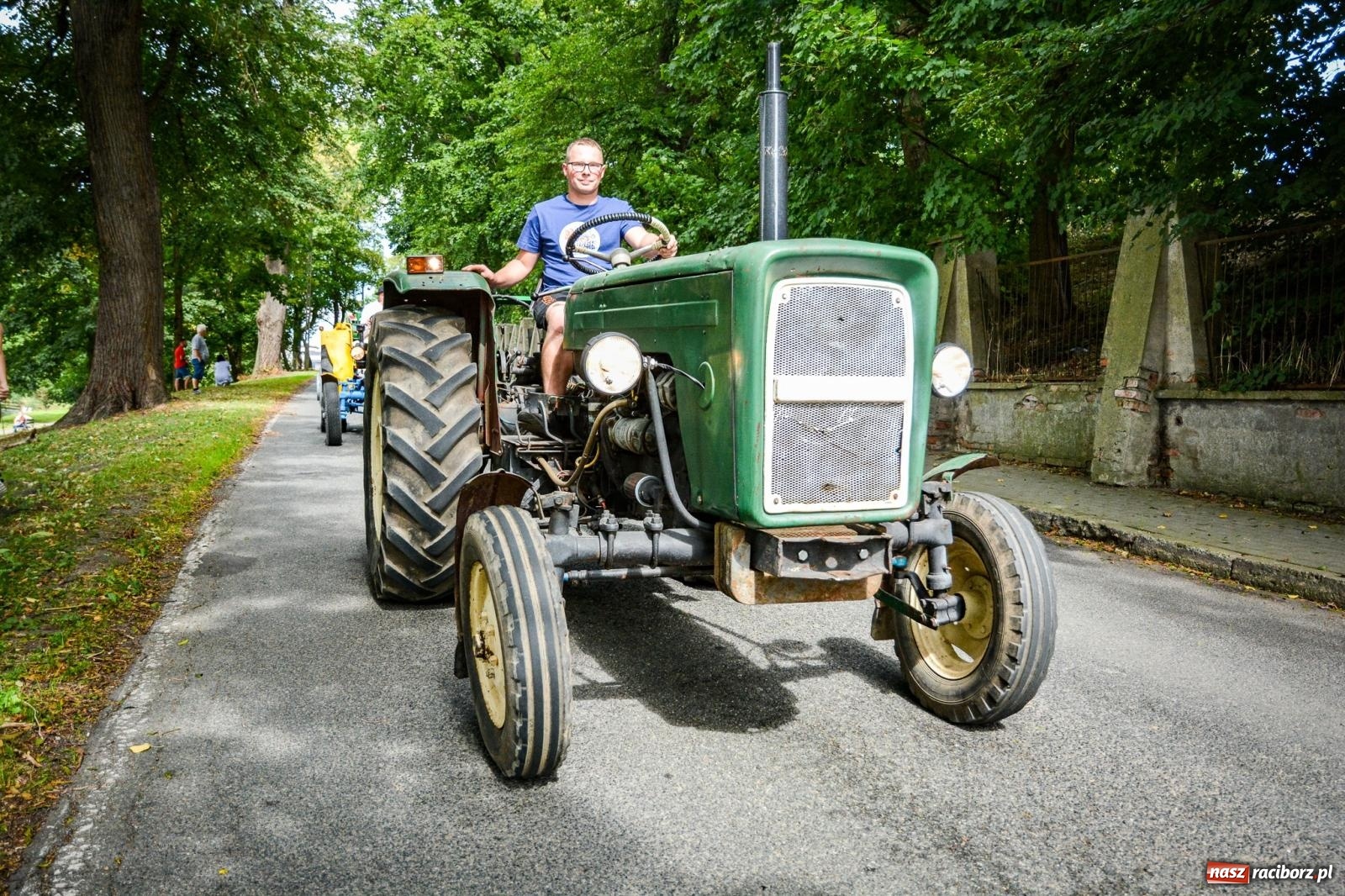 Zdjęcie w galerii na portalu naszraciborz.pl: Gra o plon, czyli parada maszyn rolniczych w Krowiarkach [FOTO i WIDEO] wiadomości z regionu