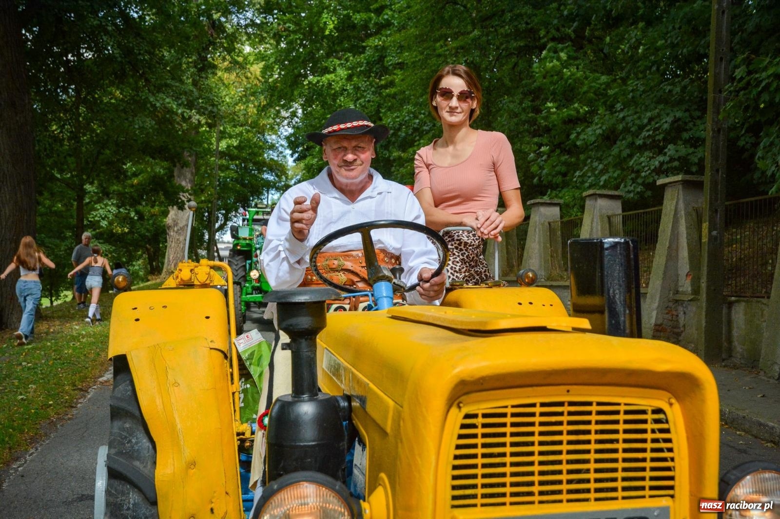 Zdjęcie w galerii na portalu naszraciborz.pl: Gra o plon, czyli parada maszyn rolniczych w Krowiarkach [FOTO i WIDEO] wiadomości z regionu