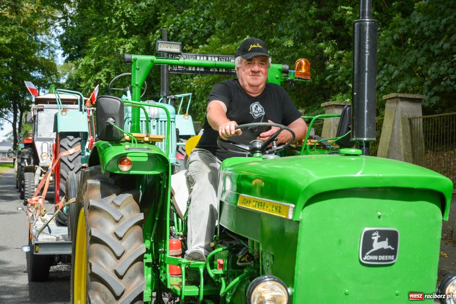 Zdjęcie w galerii na portalu naszraciborz.pl: Gra o plon, czyli parada maszyn rolniczych w Krowiarkach [FOTO i WIDEO] wiadomości z regionu