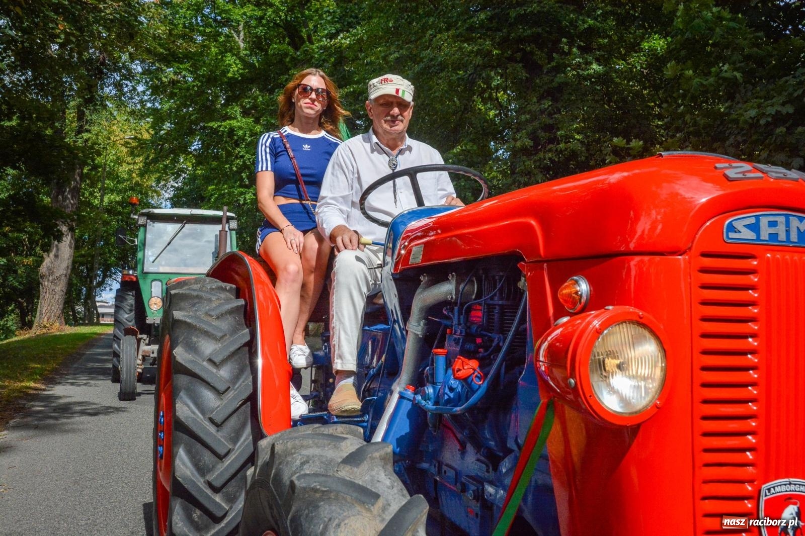 Zdjęcie w galerii na portalu naszraciborz.pl: Gra o plon, czyli parada maszyn rolniczych w Krowiarkach [FOTO i WIDEO] wiadomości z regionu