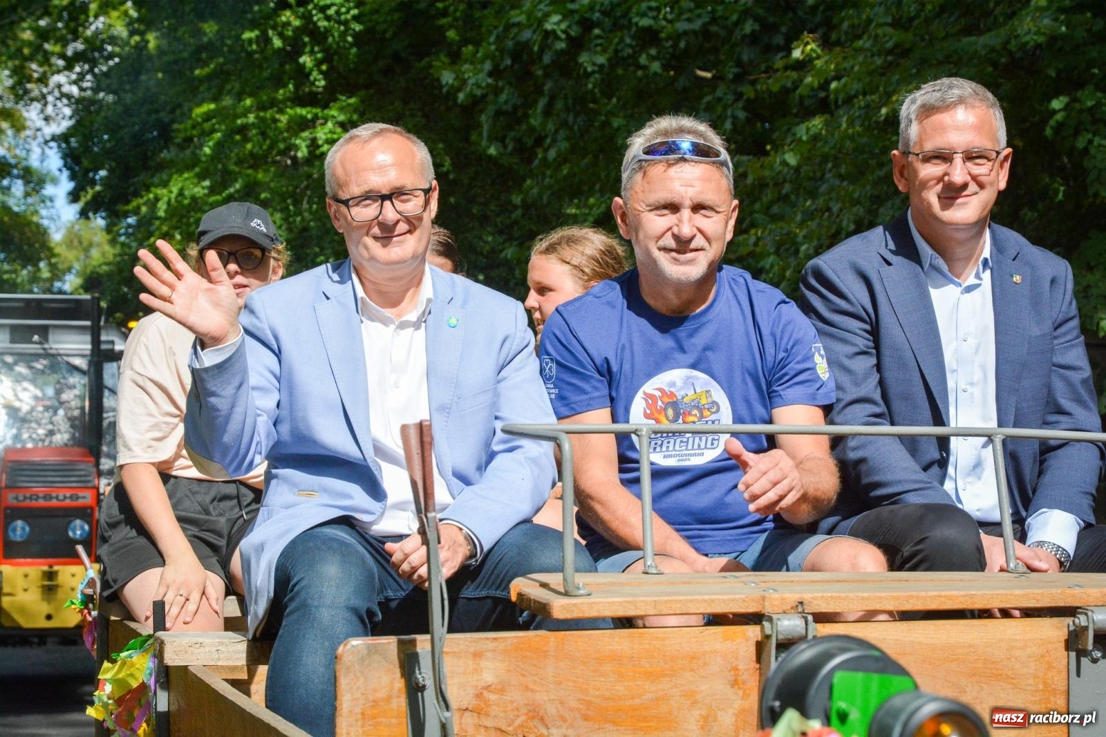 Zdjęcie w galerii na portalu naszraciborz.pl: Gra o plon, czyli parada maszyn rolniczych w Krowiarkach [FOTO i WIDEO] wiadomości z regionu