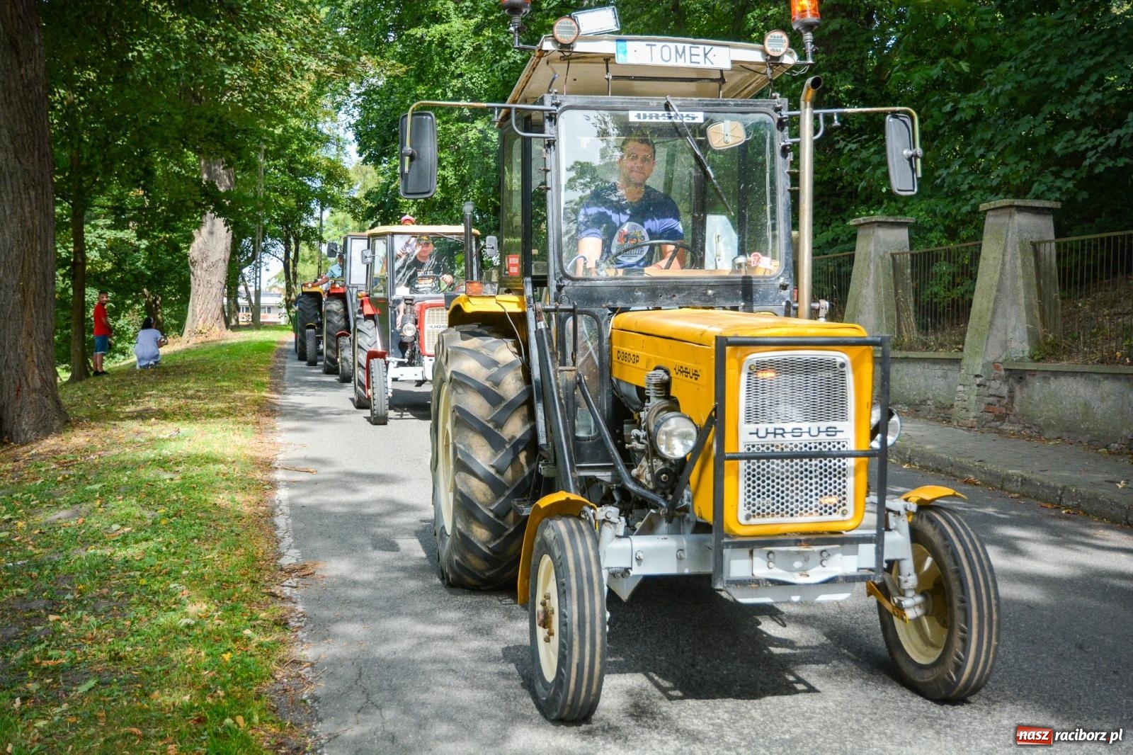 Zdjęcie w galerii na portalu naszraciborz.pl: Gra o plon, czyli parada maszyn rolniczych w Krowiarkach [FOTO i WIDEO] wiadomości z regionu