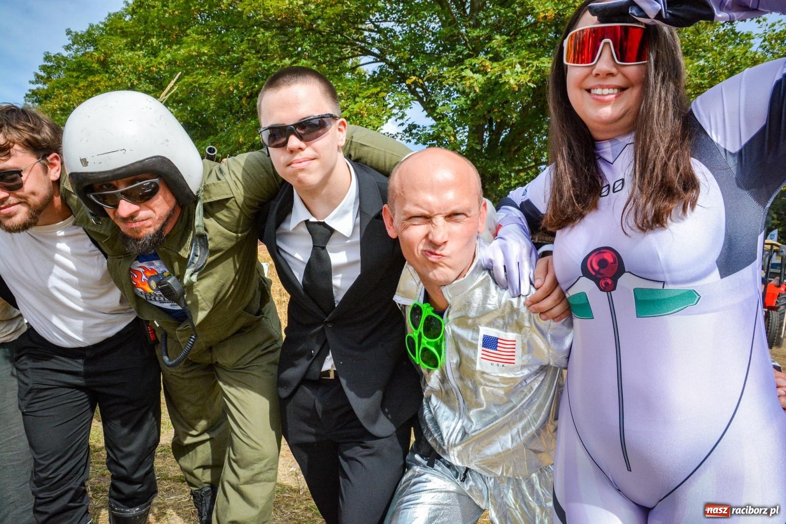 Zdjęcie w galerii na portalu naszraciborz.pl: Gra o plon, czyli parada maszyn rolniczych w Krowiarkach [FOTO i WIDEO] wiadomości z regionu
