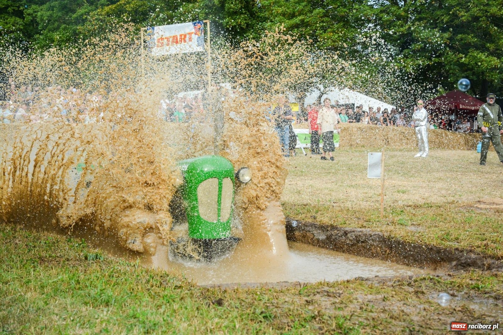 Zdjęcie w galerii na portalu naszraciborz.pl: Hałas, błoto i niespodzianki. Ciapek Racing wrócił do Krowiarek! [FOTO i WIDEO] wiadomości z regionu