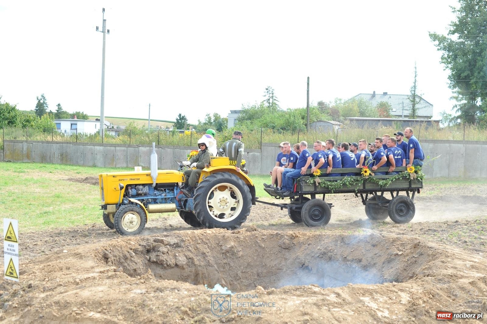 Zdjęcie w galerii na portalu naszraciborz.pl: Hałas, błoto i niespodzianki. Ciapek Racing wrócił do Krowiarek! [FOTO i WIDEO] wiadomości z regionu