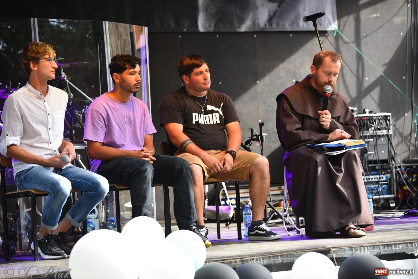 Zdjęcie w galerii na portalu naszraciborz.pl: Racibórz ponownie miejscem modlitwy i muzyki. Rozpoczął się XXXIV Festiwal Spotkałem Pana wiadomości z regionu