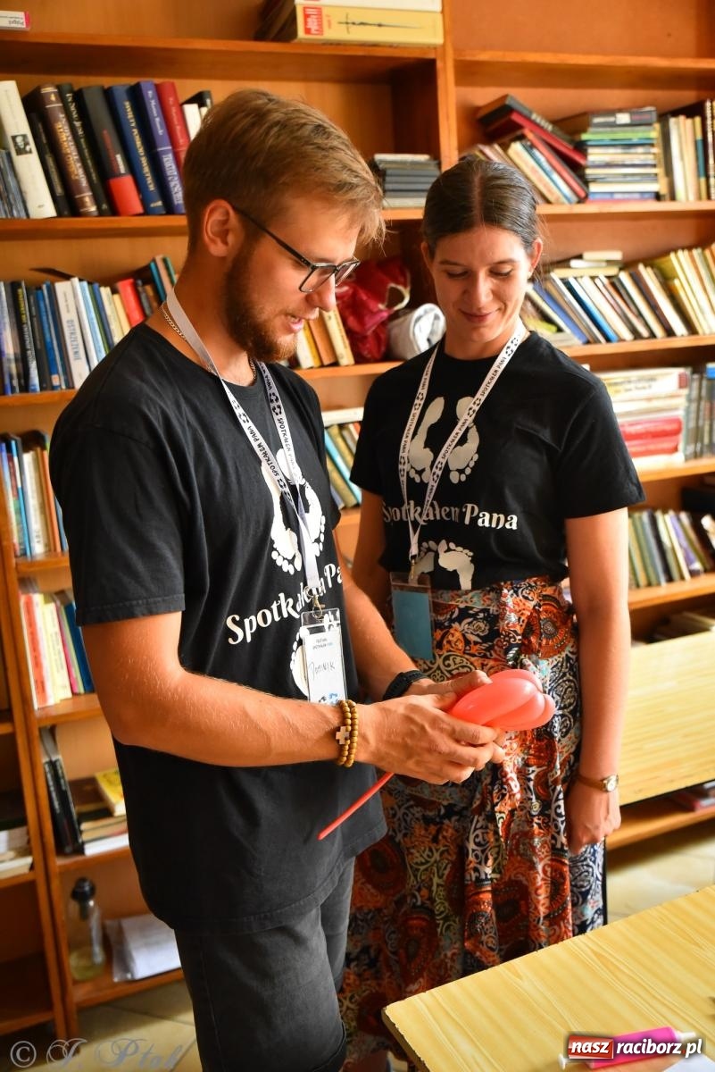 Zdjęcie w galerii na portalu naszraciborz.pl: Racibórz ponownie miejscem modlitwy i muzyki. Rozpoczął się XXXIV Festiwal Spotkałem Pana wiadomości z regionu