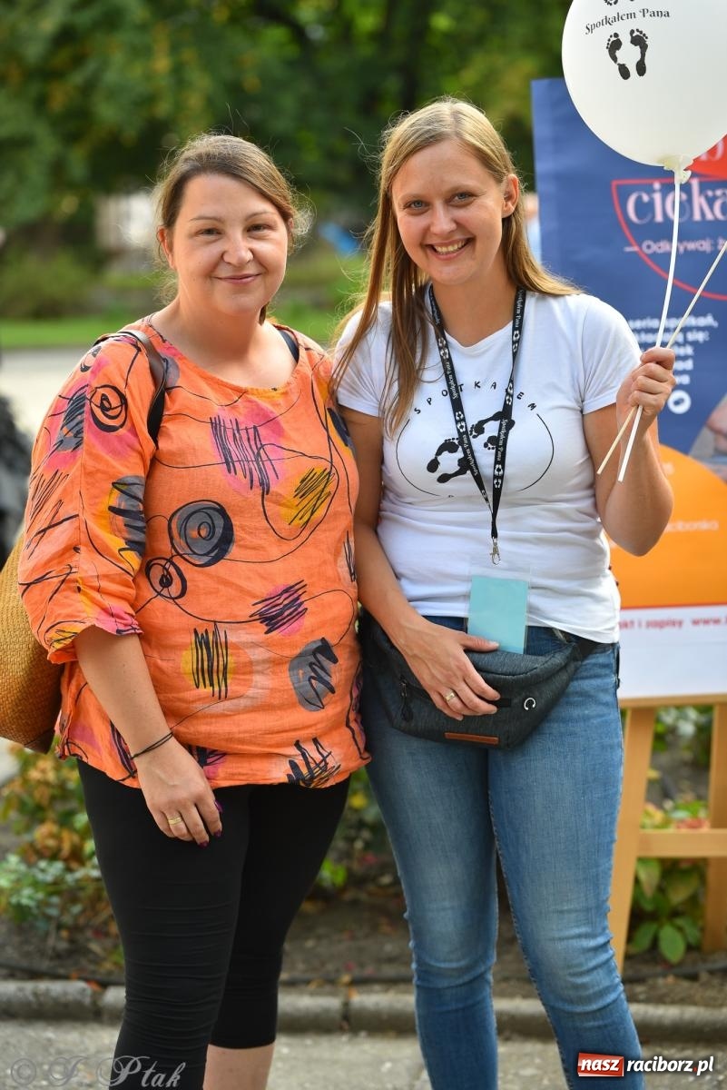 Zdjęcie w galerii na portalu naszraciborz.pl: Racibórz ponownie miejscem modlitwy i muzyki. Rozpoczął się XXXIV Festiwal Spotkałem Pana wiadomości z regionu