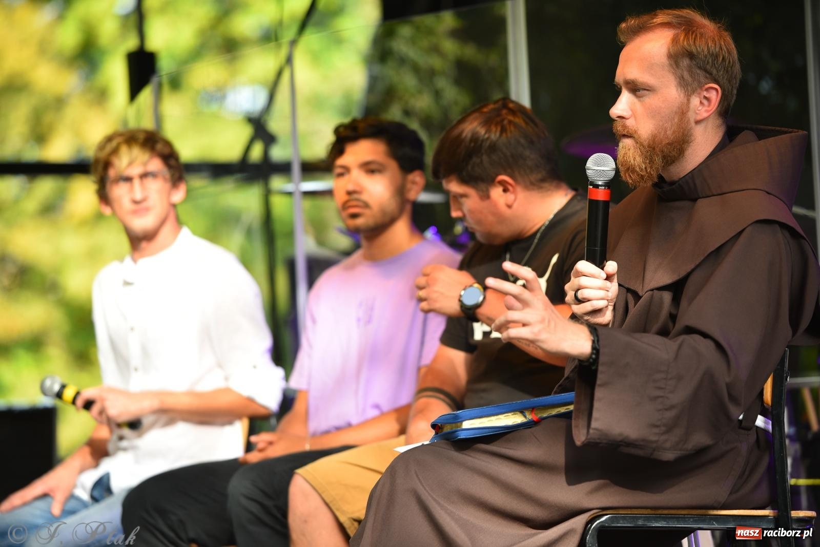 Zdjęcie w galerii na portalu naszraciborz.pl: Racibórz ponownie miejscem modlitwy i muzyki. Rozpoczął się XXXIV Festiwal Spotkałem Pana wiadomości z regionu