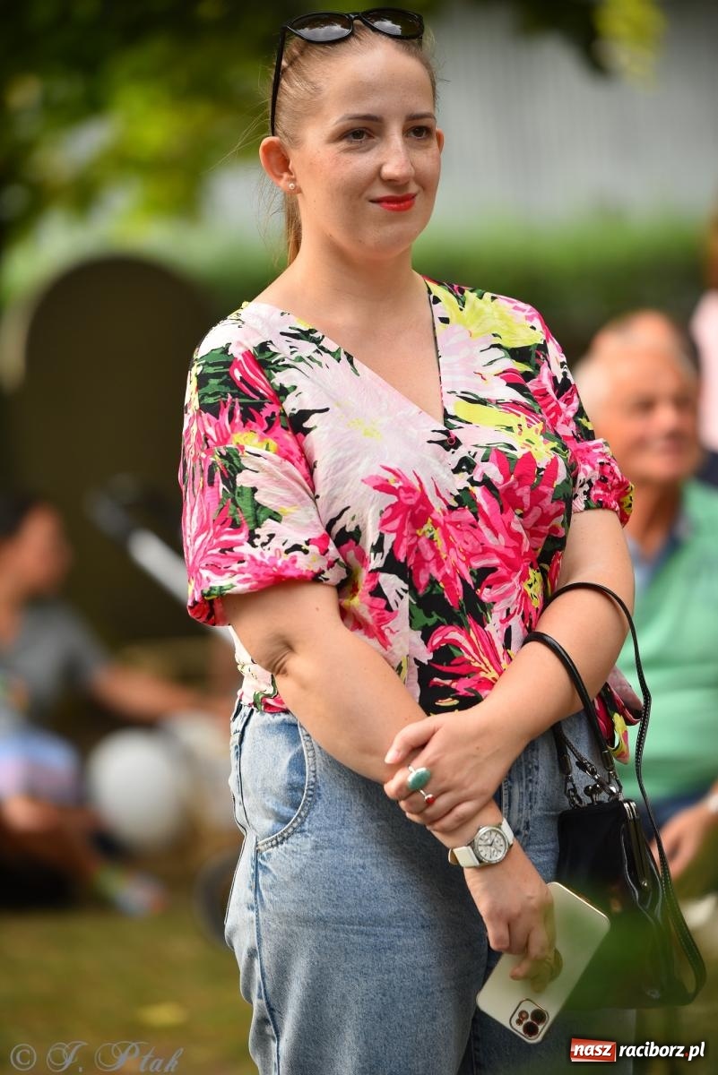 Zdjęcie w galerii na portalu naszraciborz.pl: Racibórz ponownie miejscem modlitwy i muzyki. Rozpoczął się XXXIV Festiwal Spotkałem Pana wiadomości z regionu