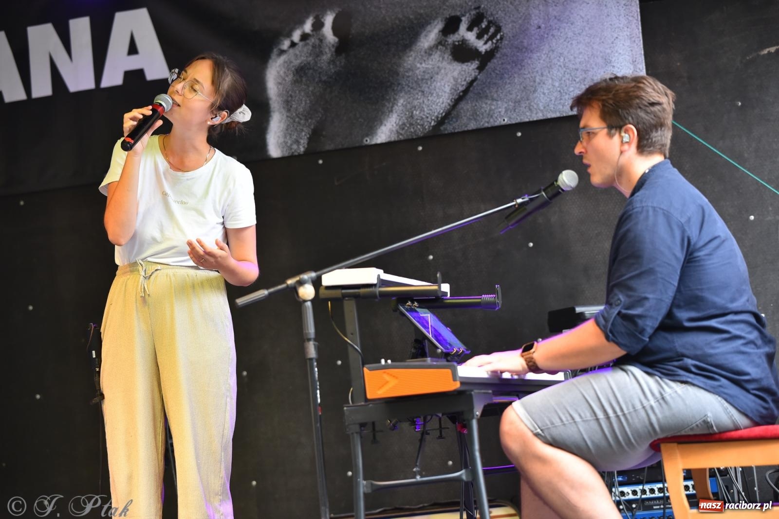 Zdjęcie w galerii na portalu naszraciborz.pl: Racibórz ponownie miejscem modlitwy i muzyki. Rozpoczął się XXXIV Festiwal Spotkałem Pana wiadomości z regionu