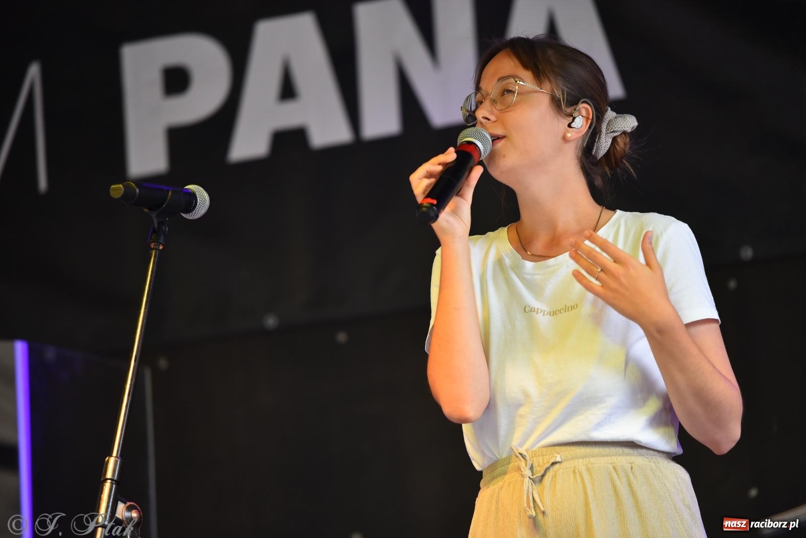 Zdjęcie w galerii na portalu naszraciborz.pl: Racibórz ponownie miejscem modlitwy i muzyki. Rozpoczął się XXXIV Festiwal Spotkałem Pana wiadomości z regionu