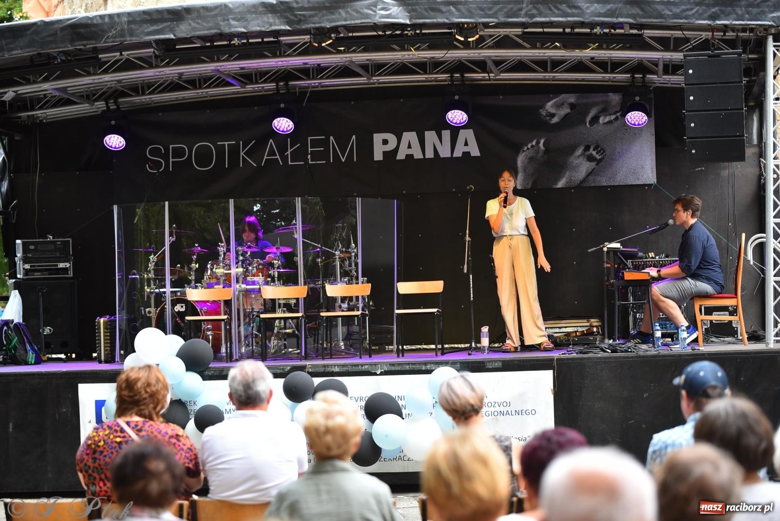 Zdjęcie w galerii na portalu naszraciborz.pl: Racibórz ponownie miejscem modlitwy i muzyki. Rozpoczął się XXXIV Festiwal Spotkałem Pana wiadomości z regionu