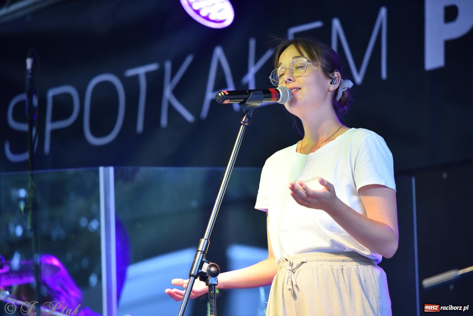 Zdjęcie w galerii na portalu naszraciborz.pl: Racibórz ponownie miejscem modlitwy i muzyki. Rozpoczął się XXXIV Festiwal Spotkałem Pana wiadomości z regionu