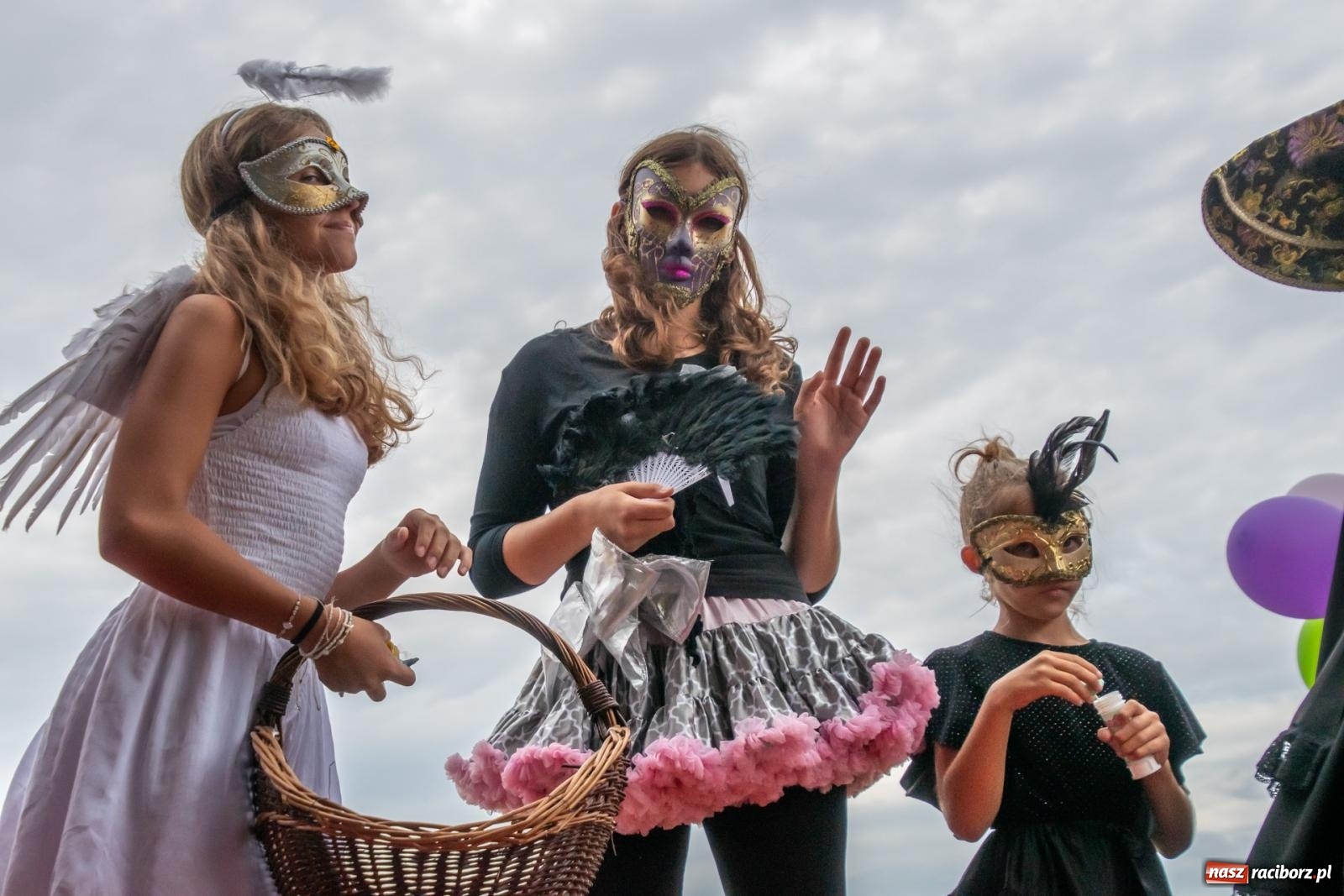 Zdjęcie w galerii na portalu naszraciborz.pl: Dożynki w Rudyszwałdzie. Kolorowy pokaz maszyn rolniczych z weneckim akcentem [FOTO i WIDEO] wiadomości z regionu