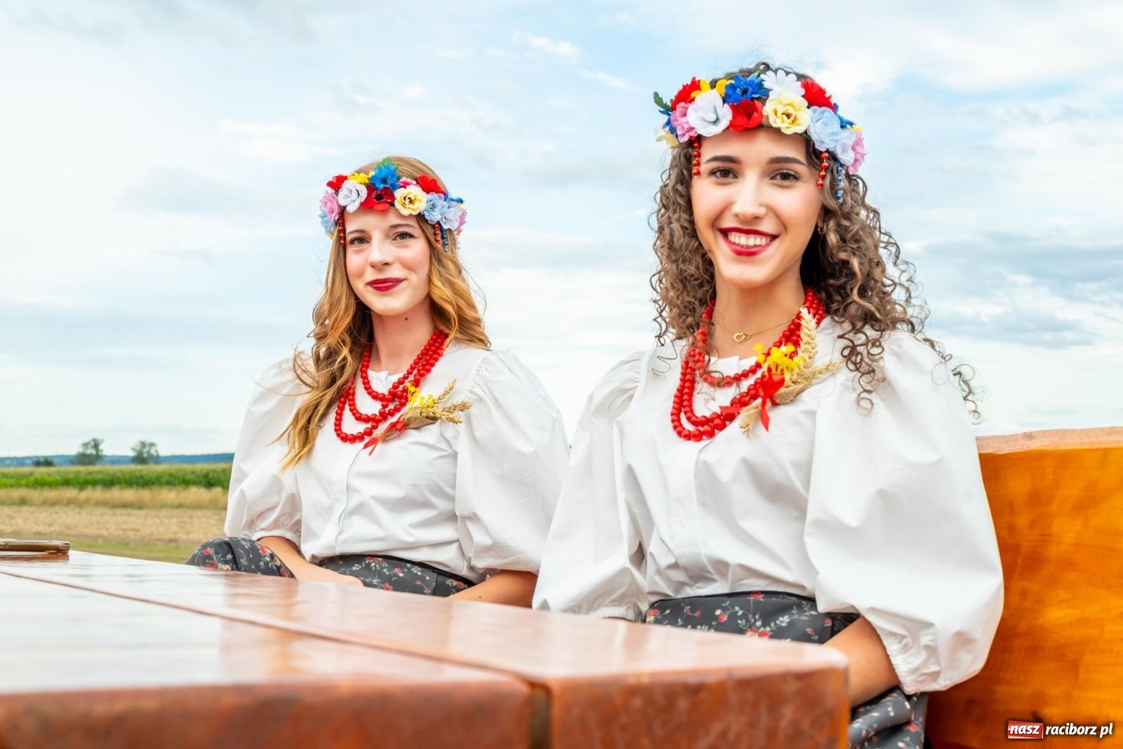 Zdjęcie w galerii na portalu naszraciborz.pl: Dożynki w Rudyszwałdzie. Kolorowy pokaz maszyn rolniczych z weneckim akcentem [FOTO i WIDEO] wiadomości z regionu