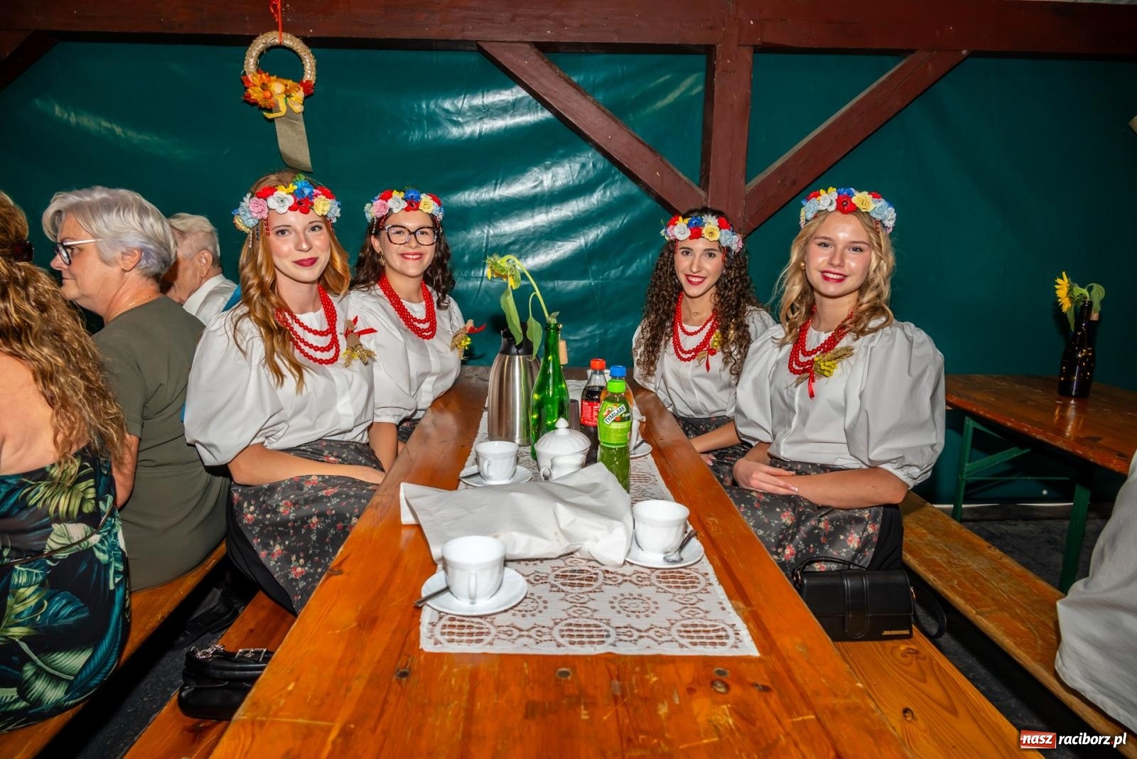 Zdjęcie w galerii na portalu naszraciborz.pl: Dożynki w Rudyszwałdzie. Kolorowy pokaz maszyn rolniczych z weneckim akcentem [FOTO i WIDEO] wiadomości z regionu