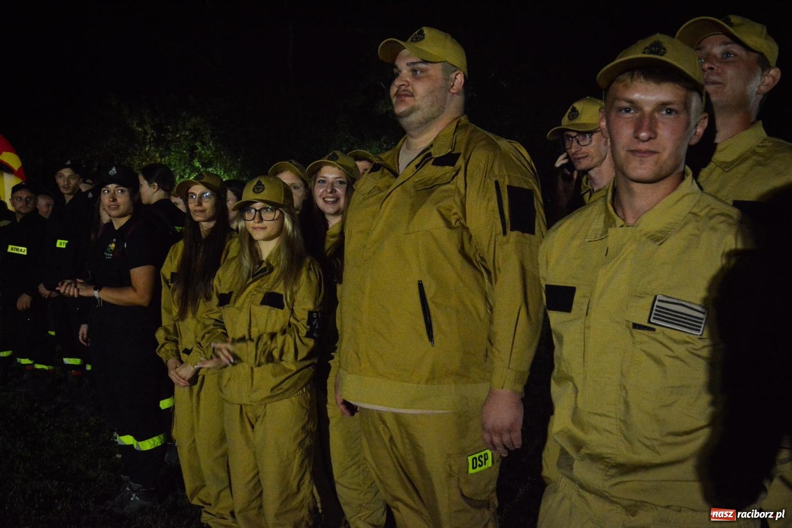 Zdjęcie w galerii na portalu naszraciborz.pl: Deszcz nie zgasił emocji! II Samborowicki Armagedon przyciągnął 58 drużyn wiadomości z regionu