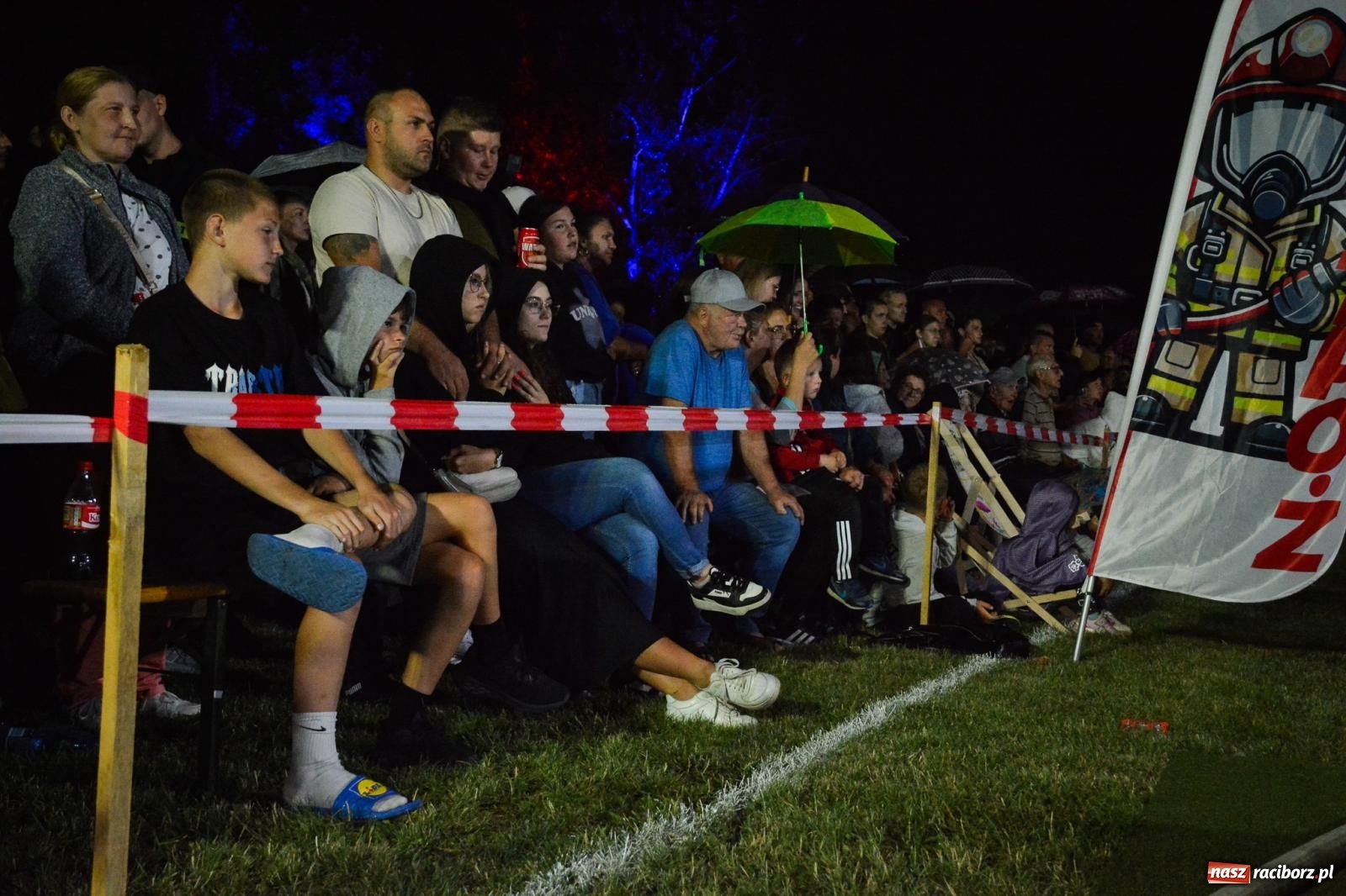 Zdjęcie w galerii na portalu naszraciborz.pl: Deszcz nie zgasił emocji! II Samborowicki Armagedon przyciągnął 58 drużyn wiadomości z regionu