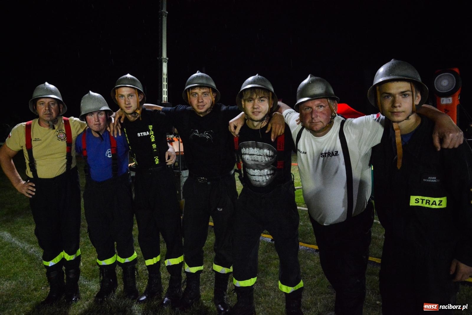 Zdjęcie w galerii na portalu naszraciborz.pl: Deszcz nie zgasił emocji! II Samborowicki Armagedon przyciągnął 58 drużyn wiadomości z regionu