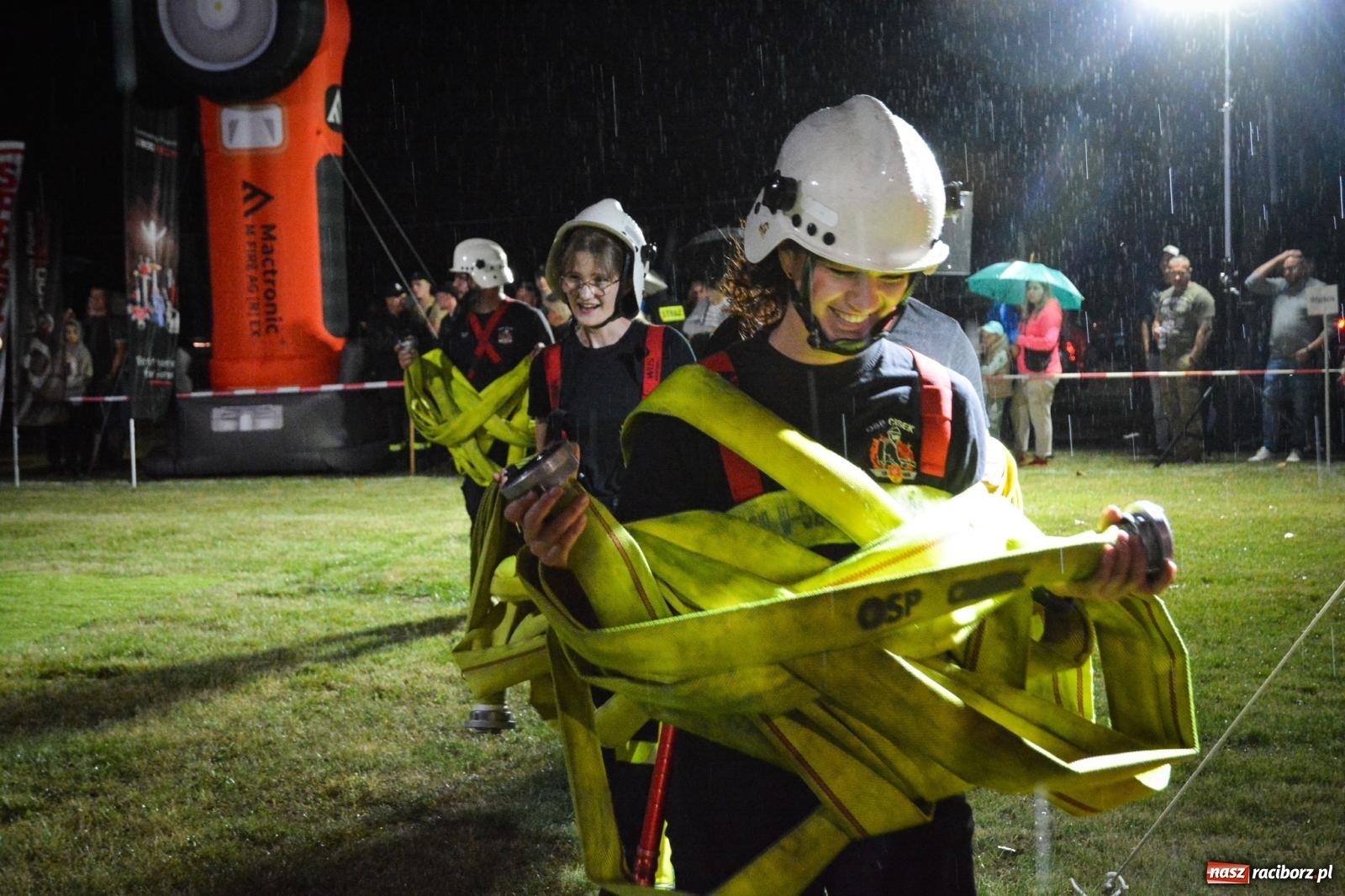 Zdjęcie w galerii na portalu naszraciborz.pl: Deszcz nie zgasił emocji! II Samborowicki Armagedon przyciągnął 58 drużyn wiadomości z regionu