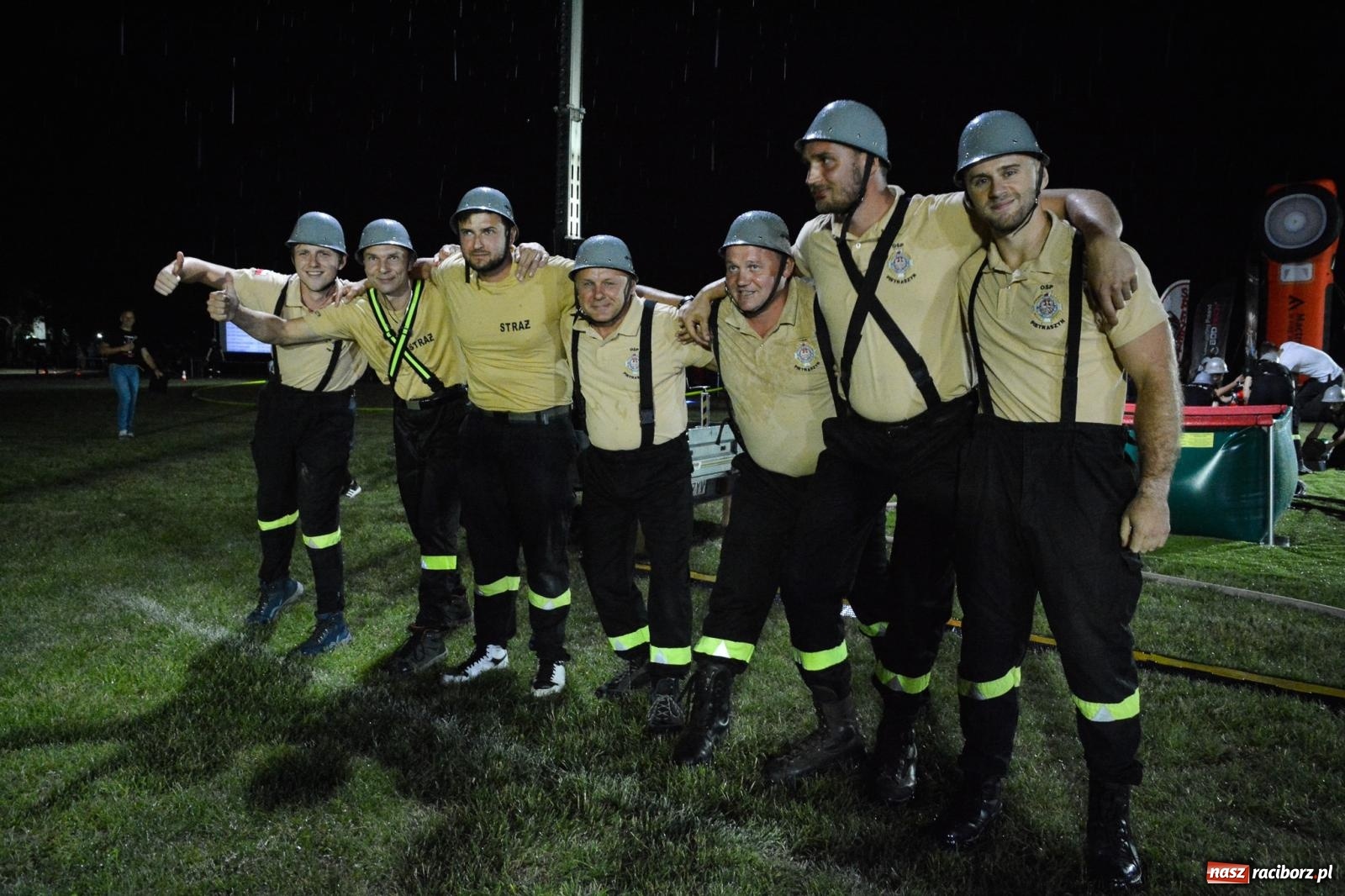 Zdjęcie w galerii na portalu naszraciborz.pl: Deszcz nie zgasił emocji! II Samborowicki Armagedon przyciągnął 58 drużyn wiadomości z regionu