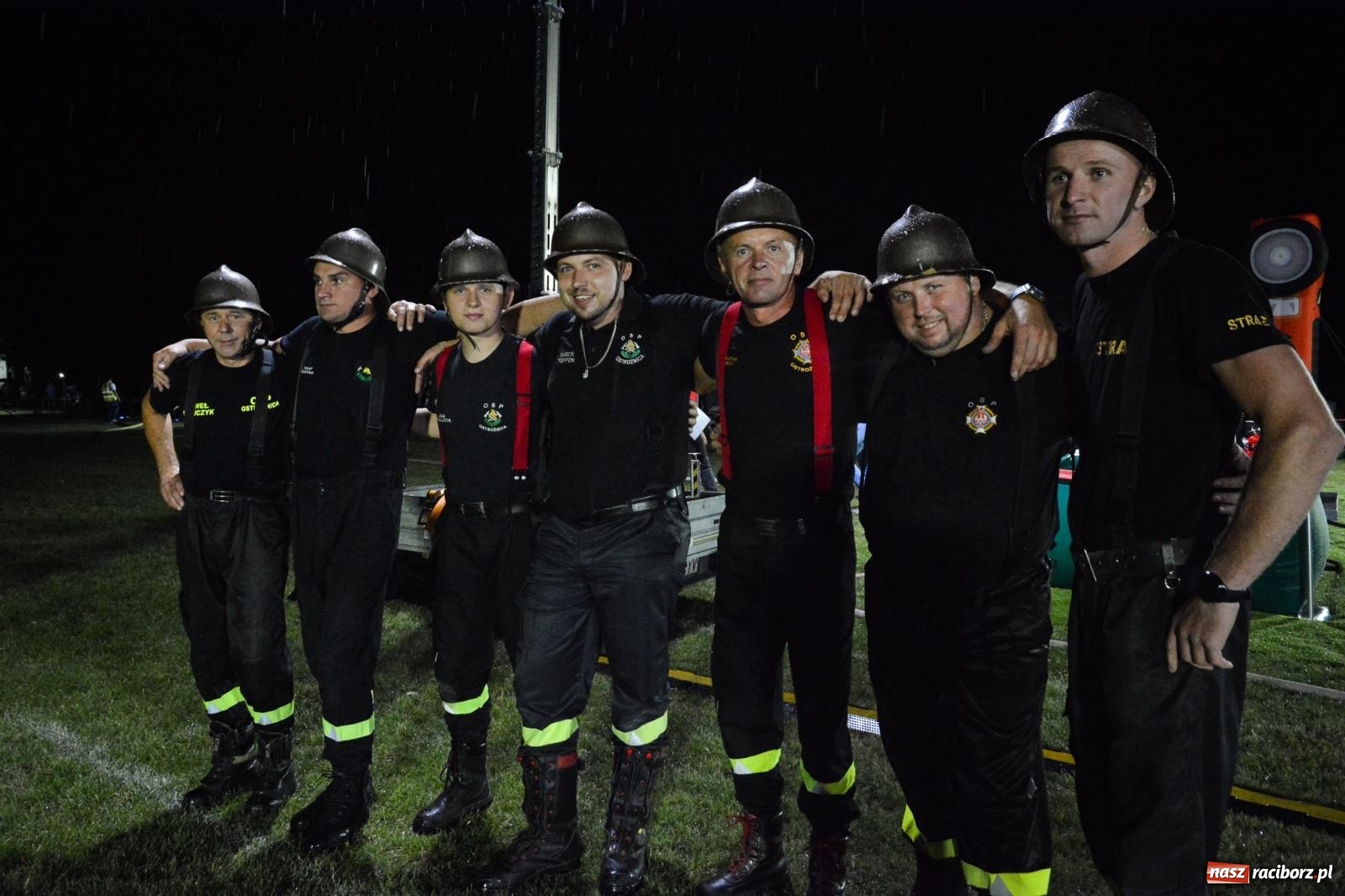 Zdjęcie w galerii na portalu naszraciborz.pl: Deszcz nie zgasił emocji! II Samborowicki Armagedon przyciągnął 58 drużyn wiadomości z regionu