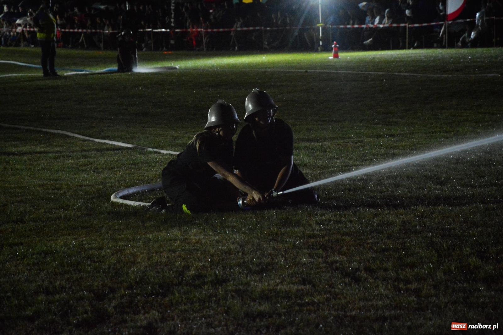 Zdjęcie w galerii na portalu naszraciborz.pl: Deszcz nie zgasił emocji! II Samborowicki Armagedon przyciągnął 58 drużyn wiadomości z regionu