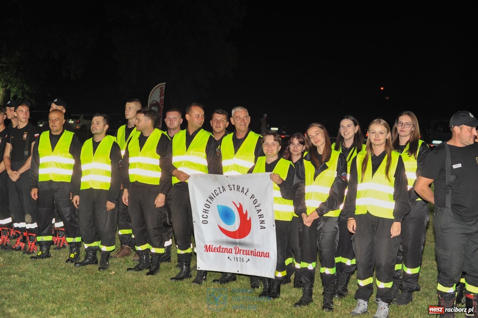 Zdjęcie w galerii na portalu naszraciborz.pl: Deszcz nie zgasił emocji! II Samborowicki Armagedon przyciągnął 58 drużyn wiadomości z regionu