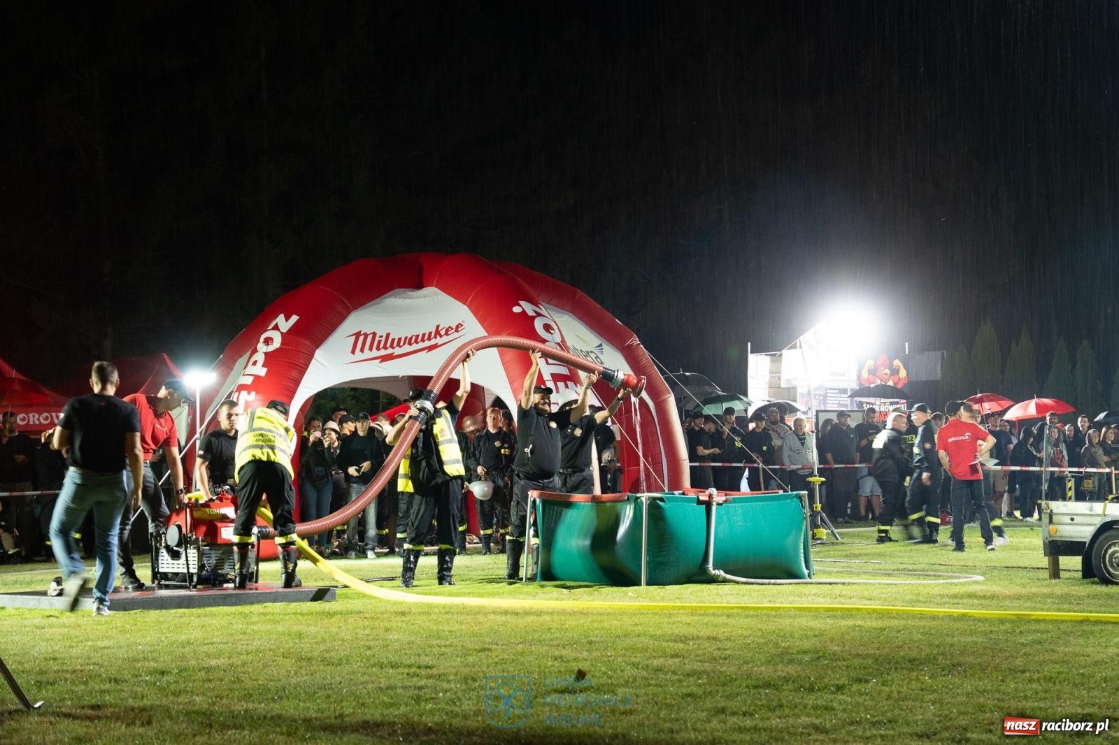 Zdjęcie w galerii na portalu naszraciborz.pl: Deszcz nie zgasił emocji! II Samborowicki Armagedon przyciągnął 58 drużyn wiadomości z regionu