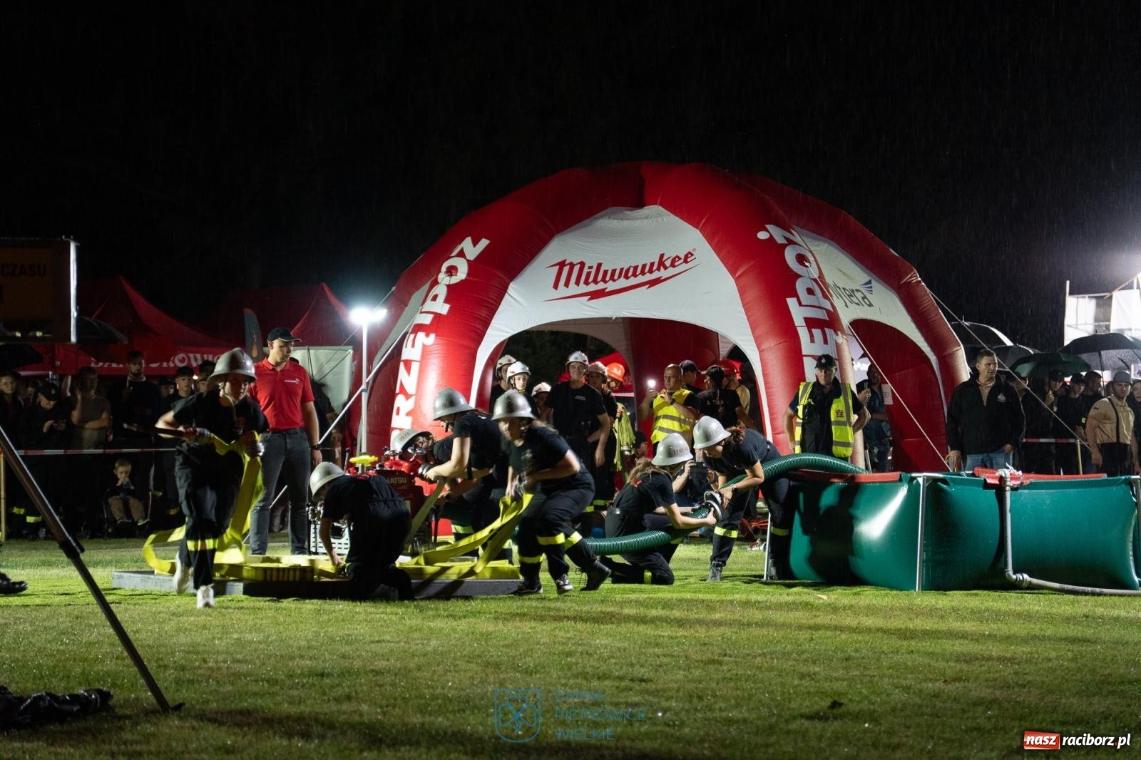 Zdjęcie w galerii na portalu naszraciborz.pl: Deszcz nie zgasił emocji! II Samborowicki Armagedon przyciągnął 58 drużyn wiadomości z regionu