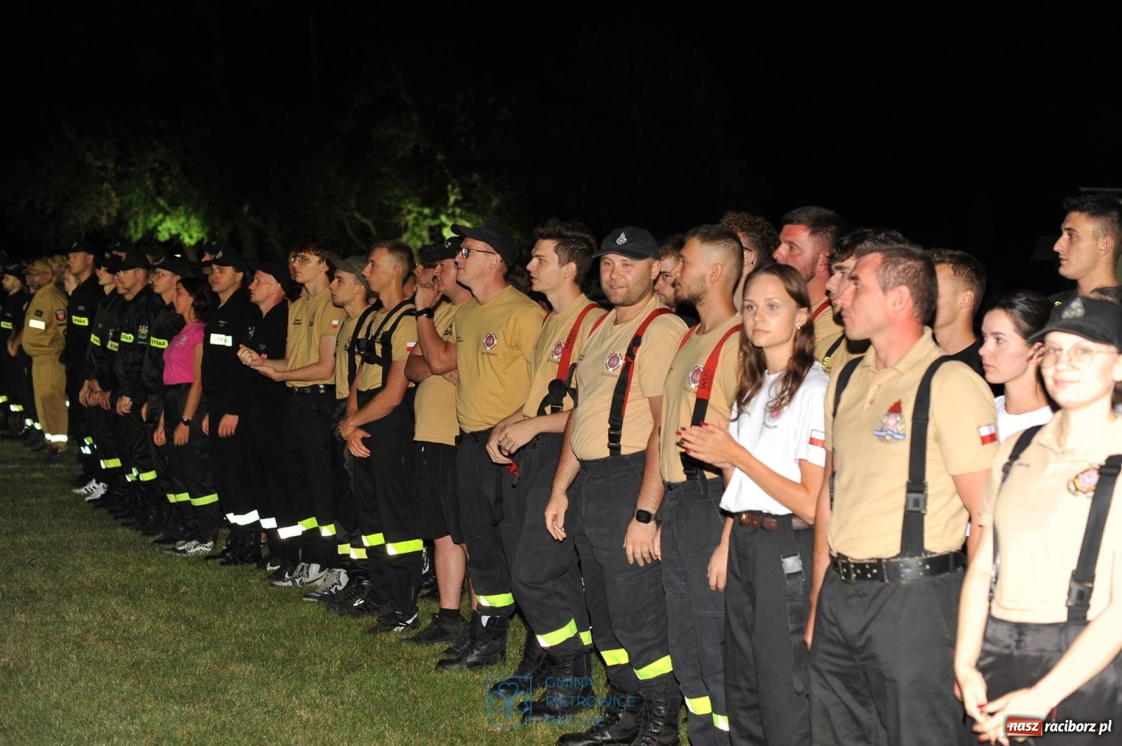 Zdjęcie w galerii na portalu naszraciborz.pl: Deszcz nie zgasił emocji! II Samborowicki Armagedon przyciągnął 58 drużyn wiadomości z regionu