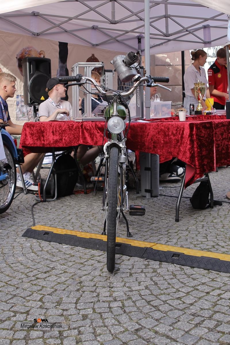 Zdjęcie w galerii na portalu naszraciborz.pl: Magia nauki na ulicy Długiej. IV Festiwal Odkrywców zachwycił Racibórz wiadomości z regionu