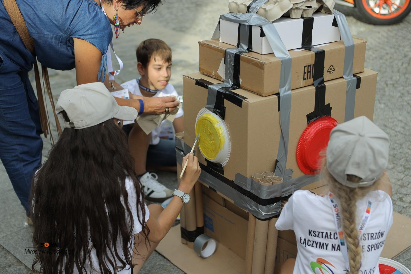 Zdjęcie w galerii na portalu naszraciborz.pl: Magia nauki na ulicy Długiej. IV Festiwal Odkrywców zachwycił Racibórz wiadomości z regionu