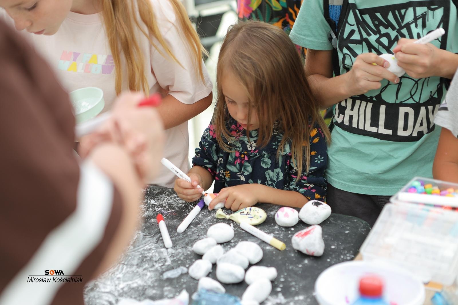 Zdjęcie w galerii na portalu naszraciborz.pl: Magia nauki na ulicy Długiej. IV Festiwal Odkrywców zachwycił Racibórz wiadomości z regionu