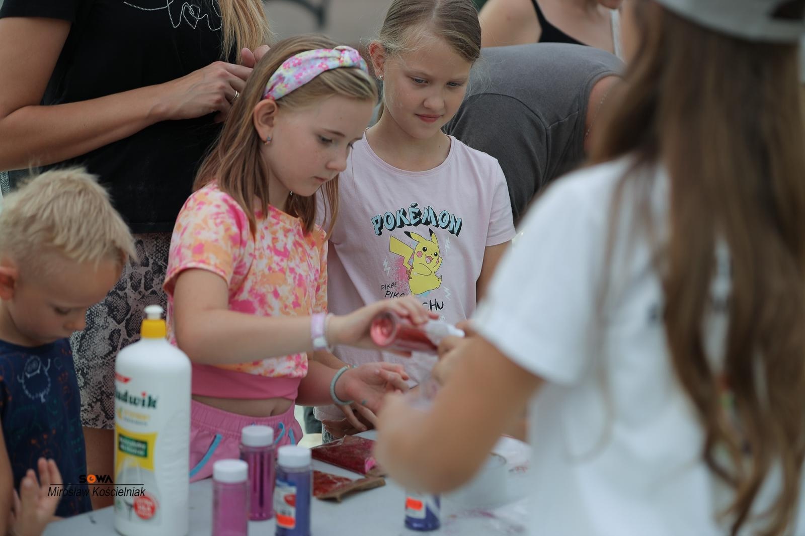 Zdjęcie w galerii na portalu naszraciborz.pl: Magia nauki na ulicy Długiej. IV Festiwal Odkrywców zachwycił Racibórz wiadomości z regionu