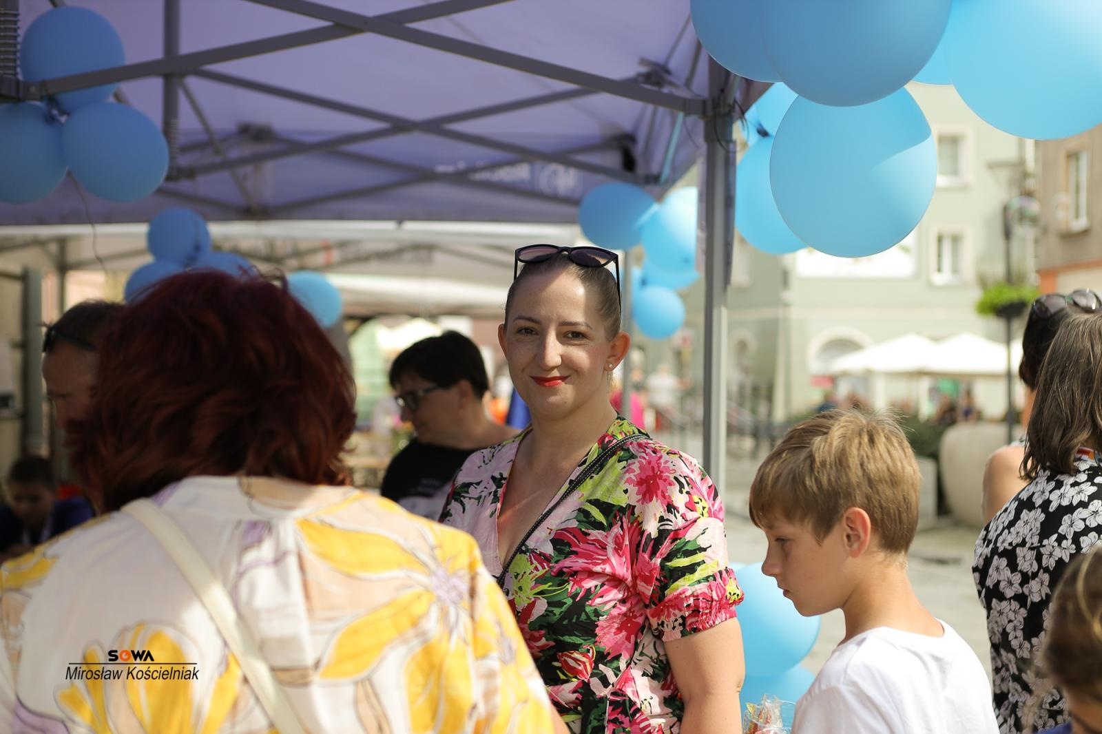 Zdjęcie w galerii na portalu naszraciborz.pl: Magia nauki na ulicy Długiej. IV Festiwal Odkrywców zachwycił Racibórz wiadomości z regionu