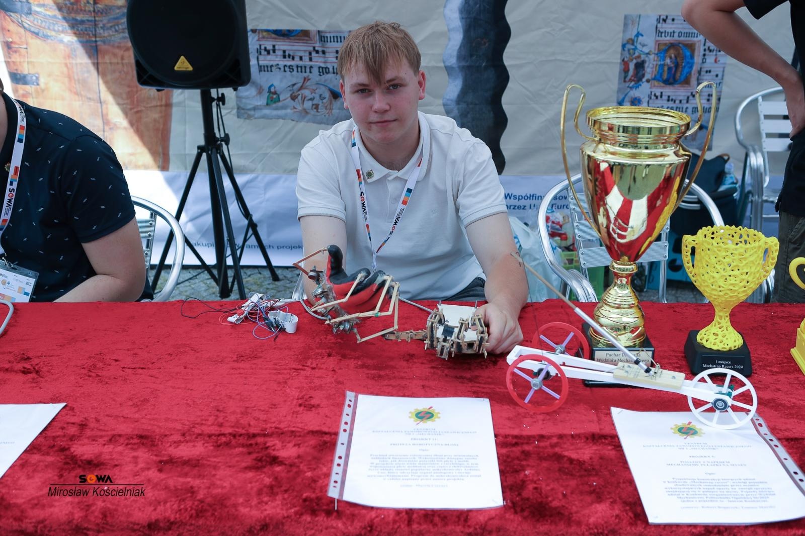 Zdjęcie w galerii na portalu naszraciborz.pl: Magia nauki na ulicy Długiej. IV Festiwal Odkrywców zachwycił Racibórz wiadomości z regionu