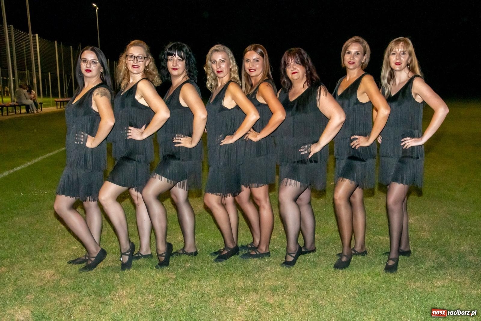 Zdjęcie w galerii na portalu naszraciborz.pl: Dożynki w Wojnowicach. Wieczór z Mamami ZygZak i Kabaretem Z Łapanki  [FOTO i WIDEO wiadomości z regionu