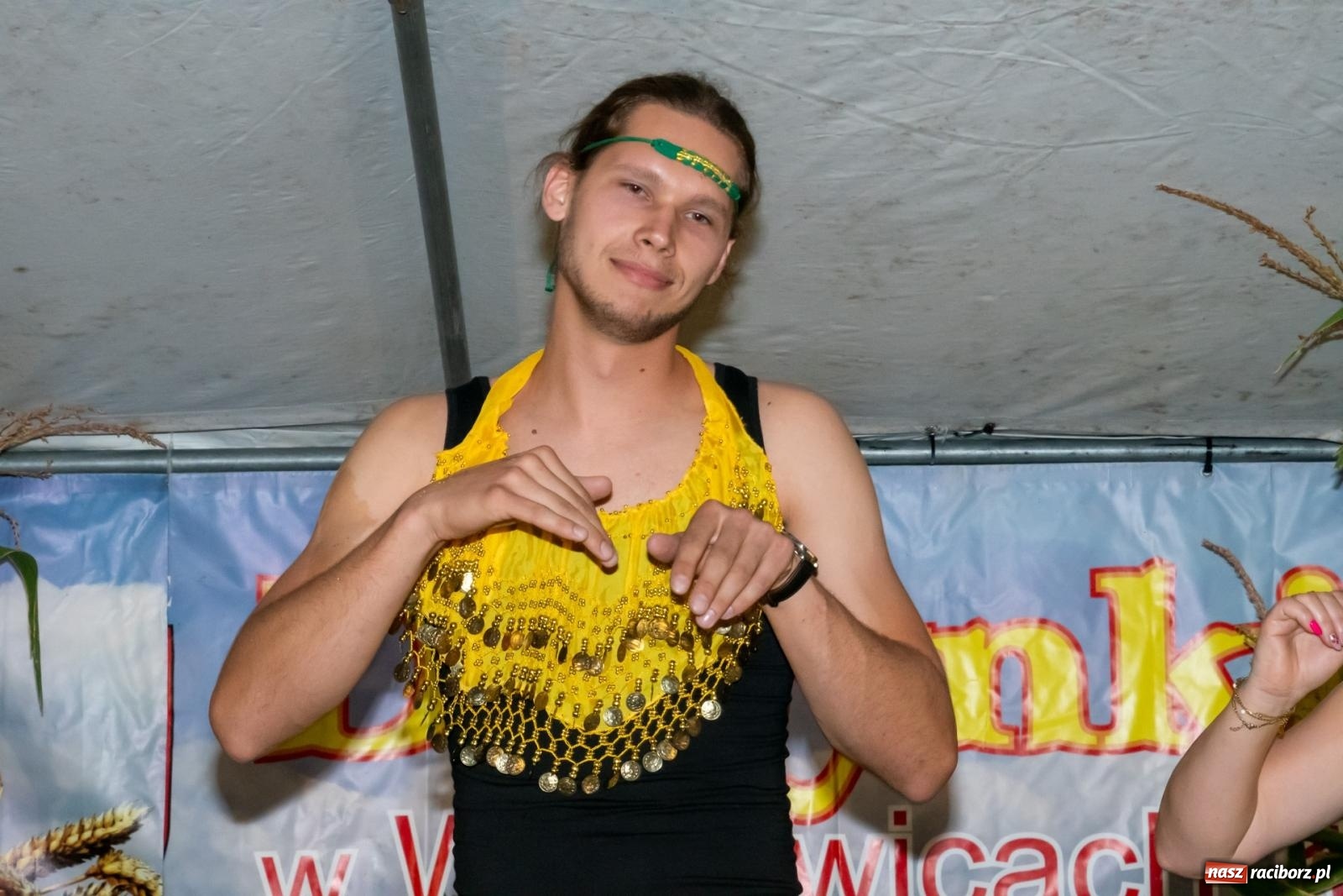 Zdjęcie w galerii na portalu naszraciborz.pl: Dożynki w Wojnowicach. Wieczór z Mamami ZygZak i Kabaretem Z Łapanki  [FOTO i WIDEO wiadomości z regionu